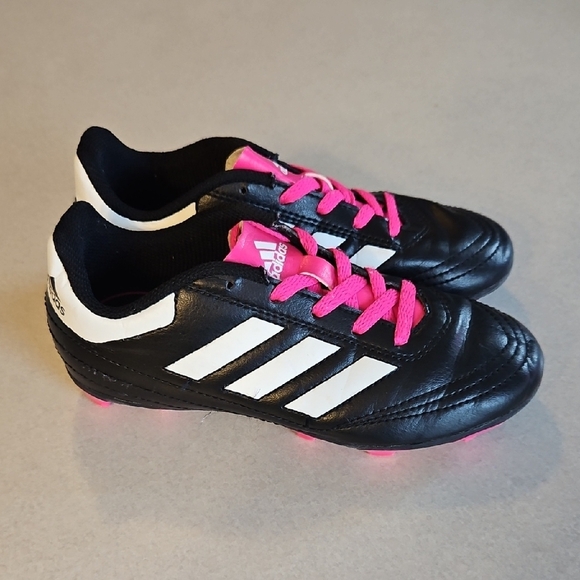 Adidas Soccer Cleats - Picture 1 of 12